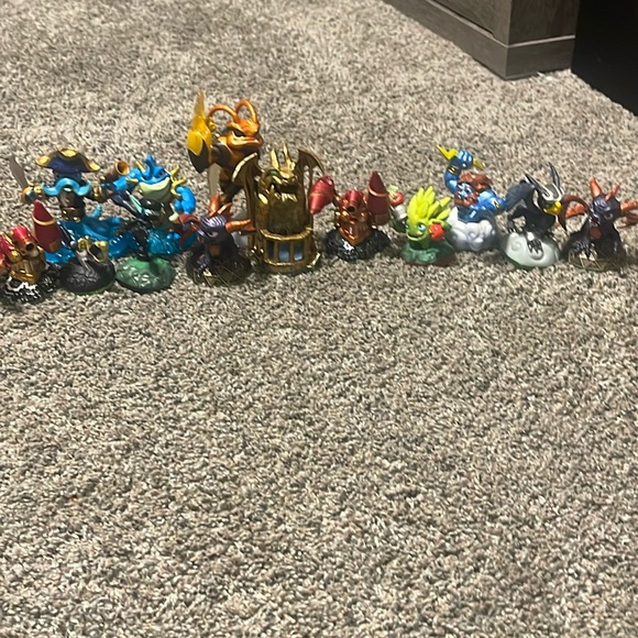 Skylander - Picture 1 of 3
